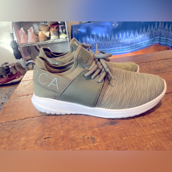 Nautica Shoes - Nautica Slip on Sneakers with laces NWOT